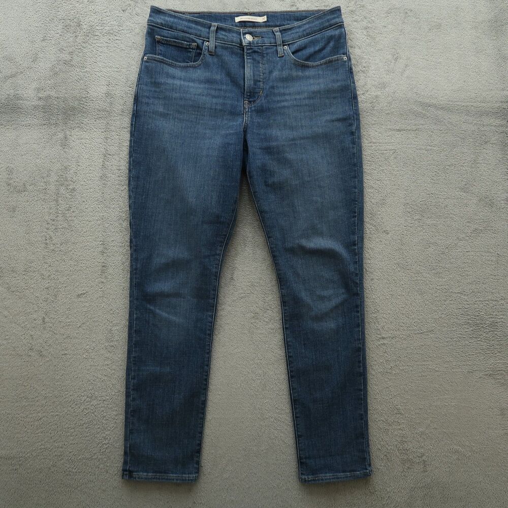 Levi's Skinny Jeans in Medium Blue Wash